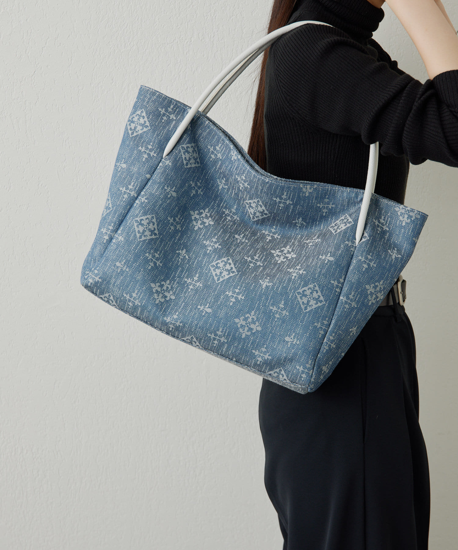 *4-6 WEEKS* (254) LIMITED EDITION Russet [Denim jacquard] Simple tote bag Indigo